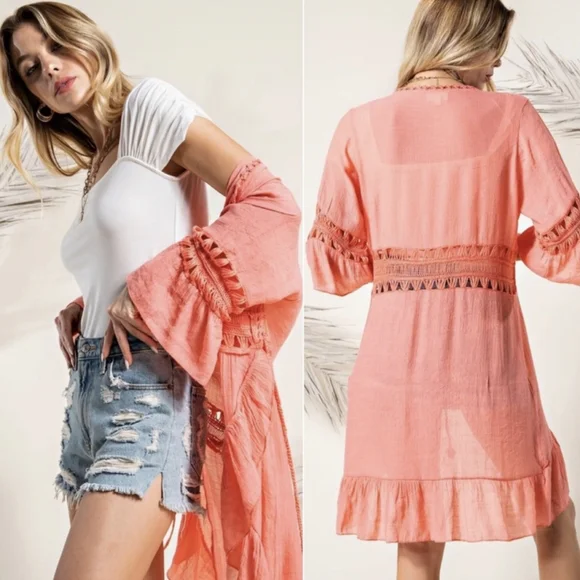 Last ONE! Stunning Kimono in a Beautiful Coral w/Gorgeous Lace Crochet Detail - Picture 4 of 6